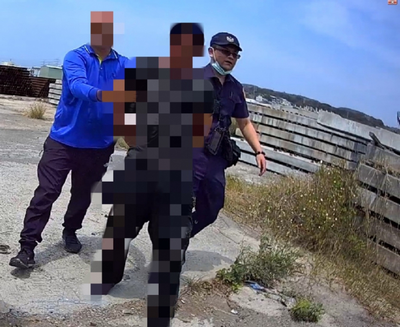 失聯移工見警心虛拔腿狂奔  警民合作壓制就逮