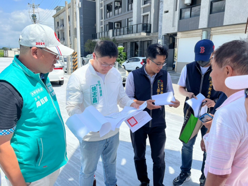 在地經營幾十年的大甲日南夜市立  法院副院長蔡其昌與台中市議員施志昌奔走找地協助早日南夜市復營運