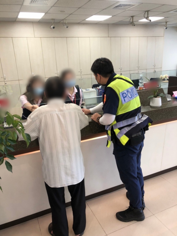 聽老友「交代」匯款暗號  6旬男險失16萬