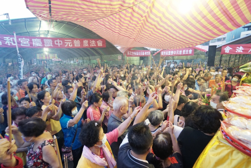 今年中元普度法會  萬和宮恢復代辦普桌  即日起受理申請