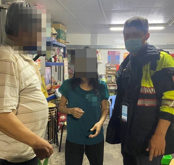 夫帶妻山區散心迷途又成落湯雞  太平警熱心助團聚