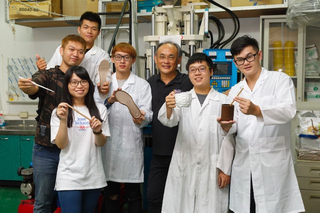 經濟部iPAS塑膠材料應用工程師認證  朝陽科大通過率全台之冠