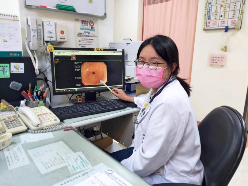 國中生胸腹痛一年  竟是胃潰瘍惹禍