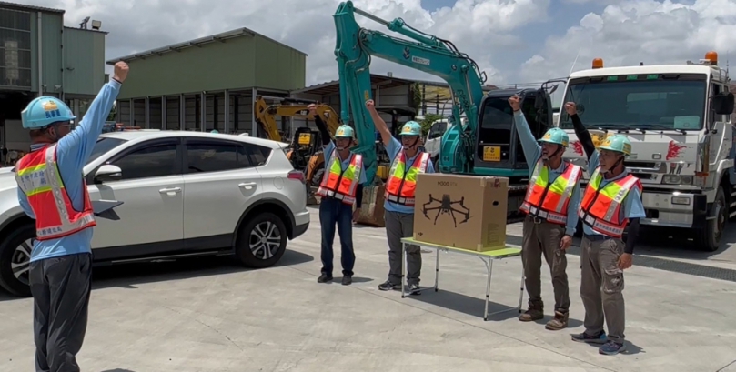 中市建設局團隊整裝赴南投  首批人力機具即刻投入救災