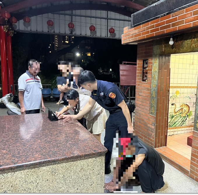 舉頭三有神明  歹路不通行