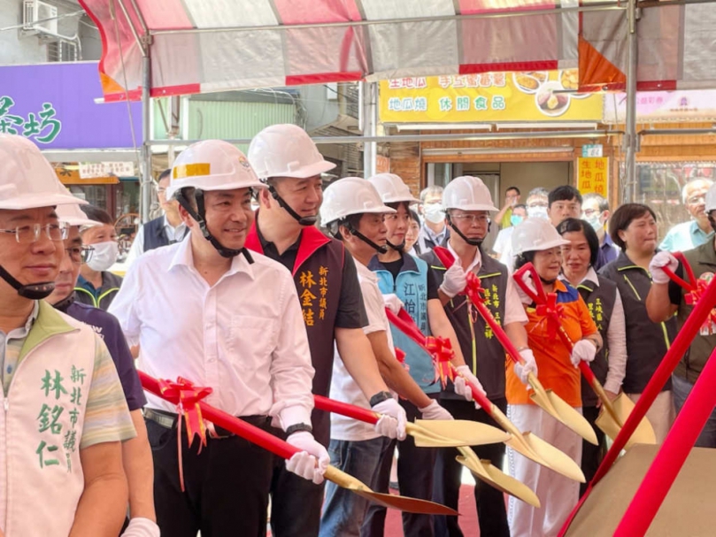 新北市長侯友宜主持長褔橋改建動土典禮
