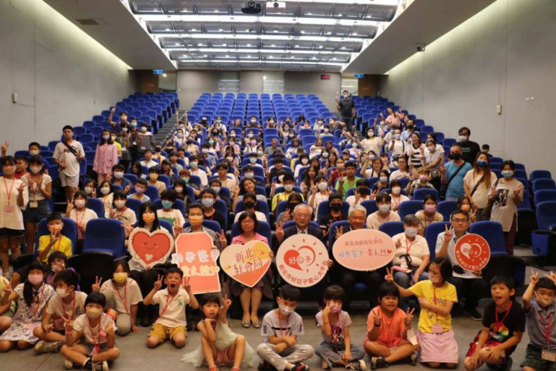 鼓勵在逆風中站穩腳步學習  不動產公會捐130萬元