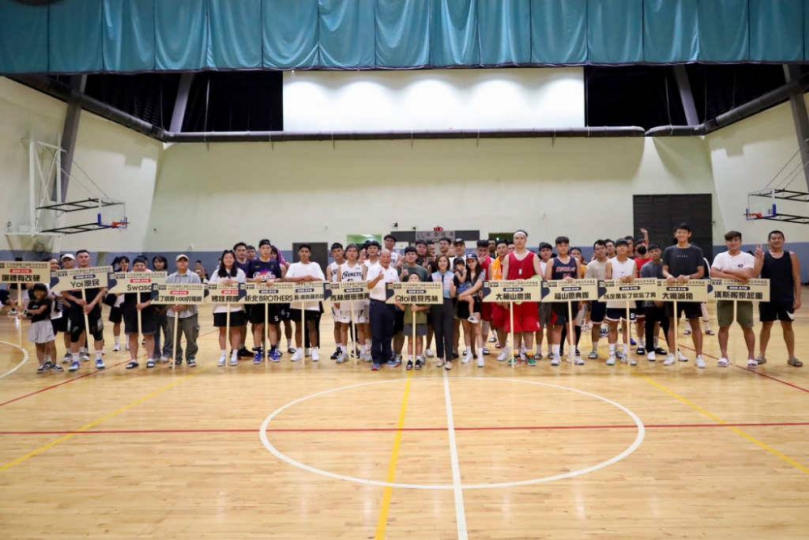 新北市長盃原住民族籃球賽登場  16隊勁旅百人上場尬球技
