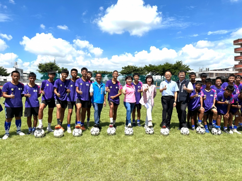 立委楊瓊瓔及臺中市議員賴朝國  爭取潭秀國中整建11人制天然草皮、頭家國小游泳池池底基礎整建及鋼構鏽蝕更新工程經費