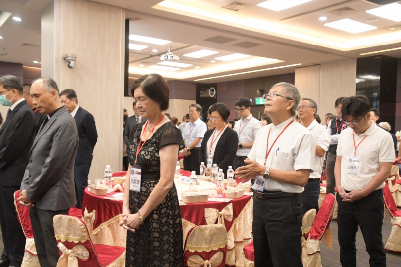 「彰化縣首屆彰化祈禱早餐會」王縣長祈求風調雨順。（照片縣府提供）