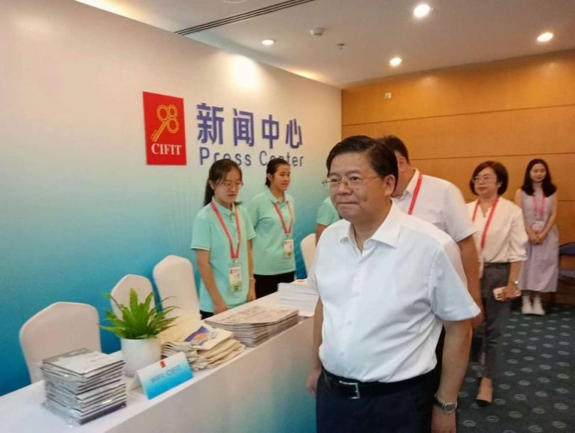 廈門市委宣傳部長吳子東7日巡視新闻中心