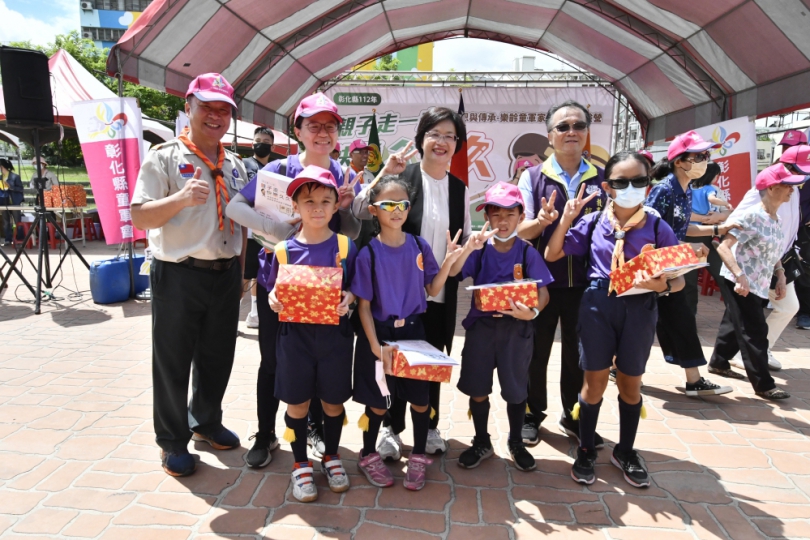 「樂齡童軍家庭親子體驗營」員林登場。（照片縣府提供）