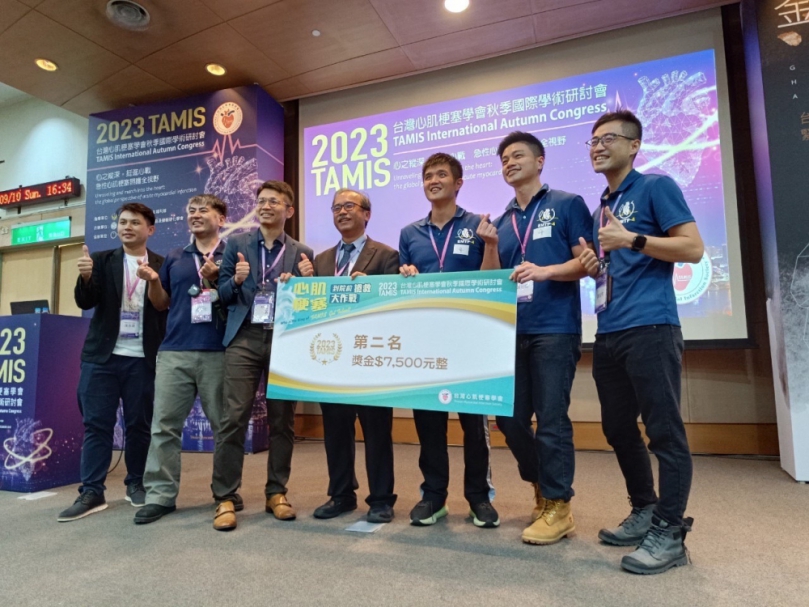 心肌梗塞學會頒金心獎  中市消防隊員榮獲最佳心肌梗塞救護員