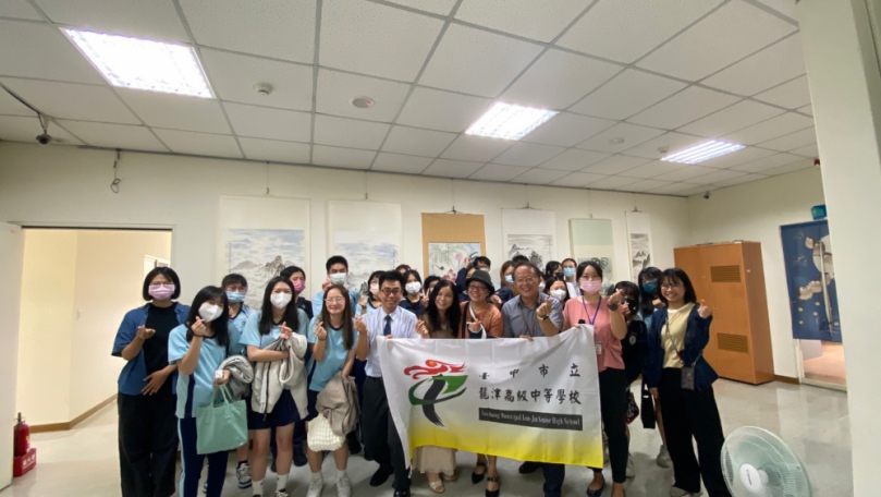 地所也能很藝術!中市龍井地所辦水墨創作個展