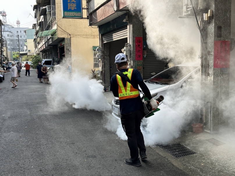 南投市登革熱確診2例　市公所與縣府合作！全面清消115戶