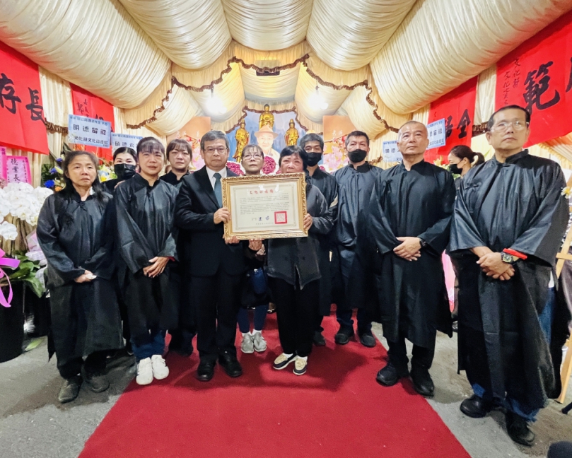 嘉義市傳統表演藝術「南管音樂」保存者蔡青源辭世  文化部頒贈旌揚狀