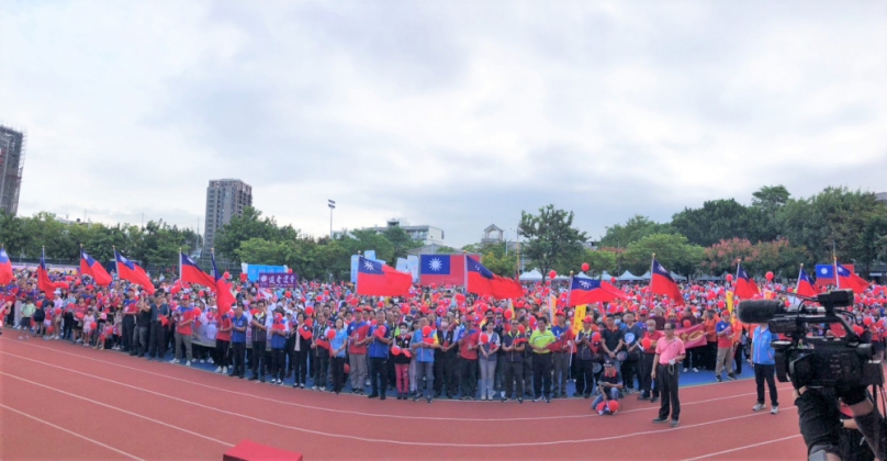 雙十國慶，彰化在延和公園升旗。（照片縣府提供）