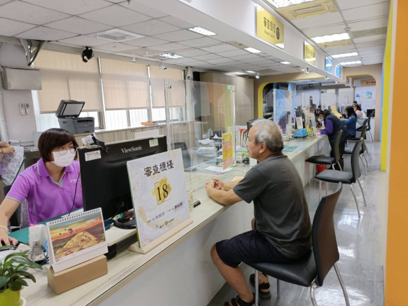 豐原地所提供貼心服務  假日換發土地所有權狀