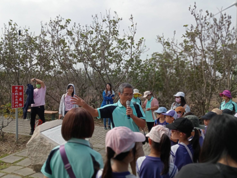 大安水蓑衣生態教育園區學生導覽活動  學生在寓教於樂中了解大安水蓑衣(大安型及清水型)對生態指標重要性