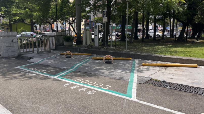 保障專用車格權益   中市設QR-Code即掃即檢舉