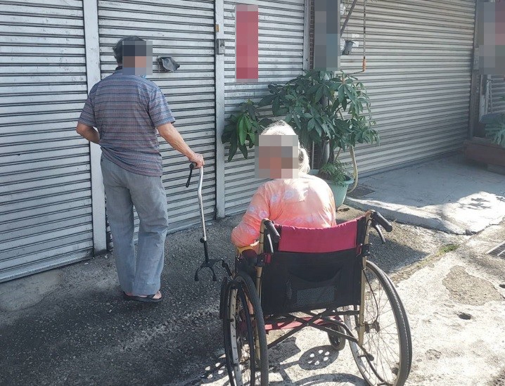 婦人外出訪友竟體力不支釀驚魂  太平警巡邏發現助返家