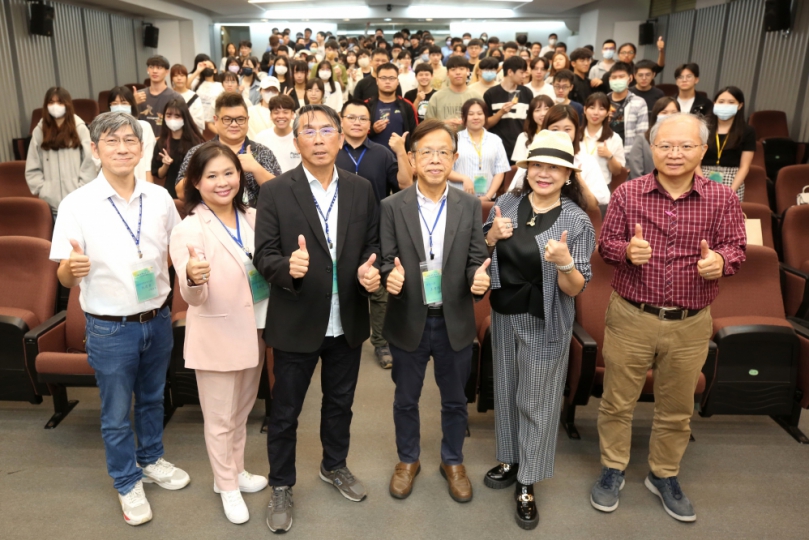 靜宜大學職產處年度成果展    榮獲教育部績優職輔「金等獎」是大亮點