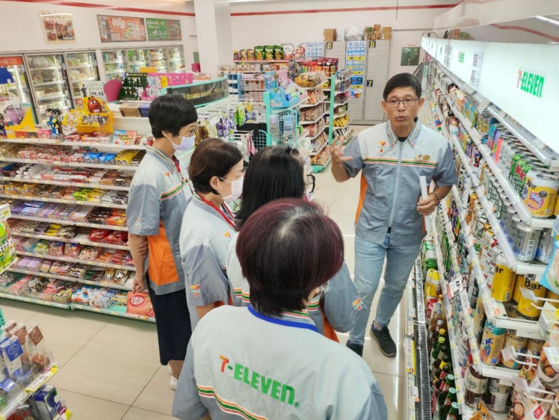 中市勞工局推動「體驗式徵才服務」  攜手企業助中高齡朋友順利銜接就業