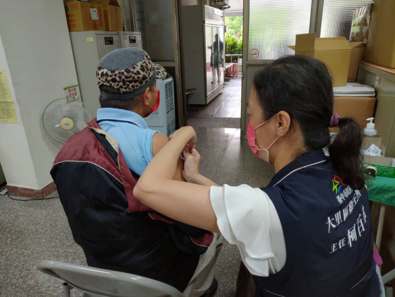 中市公費流感疫苗使用量破6成  1日起擴大50歲以上成人接種