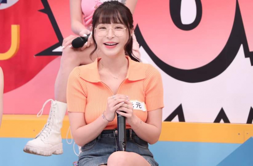 綠茶、蘿莉塔為通告費行情爆肢體衝突  眾人勸架強行拉開 哈孝遠球隊推薦薔薔當「反毒大使」被拒絕