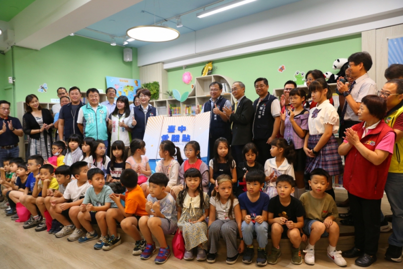 台中學子有福了！ 圖書館新書直送校園「台中愛閱點」啟動
