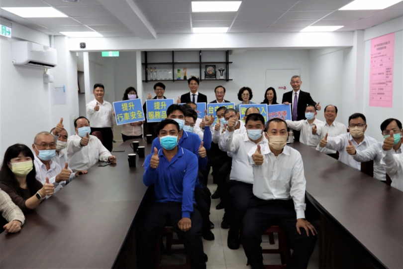 中市府促提高公車駕駛待遇  台中客運率先每月加薪4000元