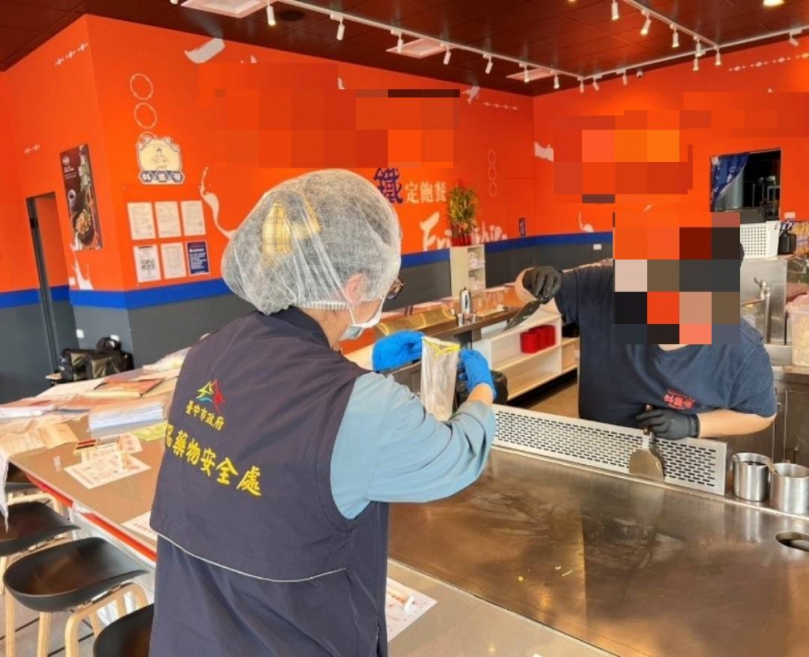 中市稽查公共運輸場站周邊餐飲及輕食料理   2件不合格依規開罰