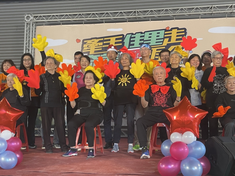 佳里奇美醫辦關懷月  弱勢長者、機構居民、社區長者踴躍出席場面溫馨