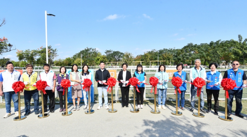 共融式寵物公園，溪湖中央公園啟用。（照片縣府提供）