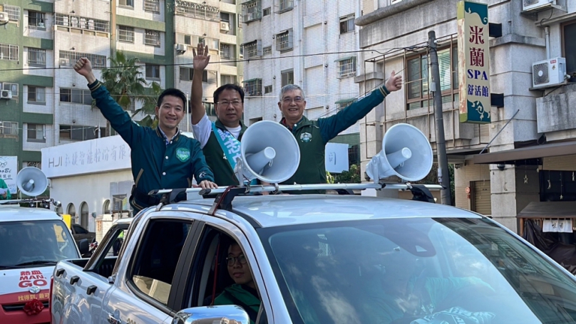 何志偉、吳富貴跨派系陪同車掃  謝志忠展現組織整合能力