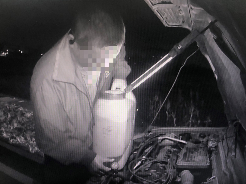 汽車故障停機車道  霧警交管推車助解危