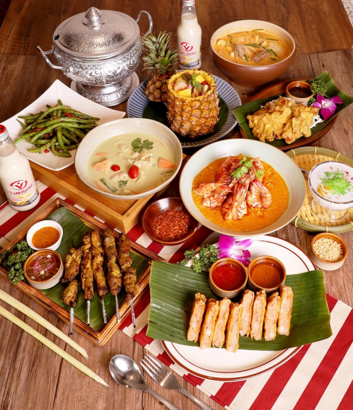 歡慶泰舍基隆店開幕 岸田吳服店 三字同音免費吃