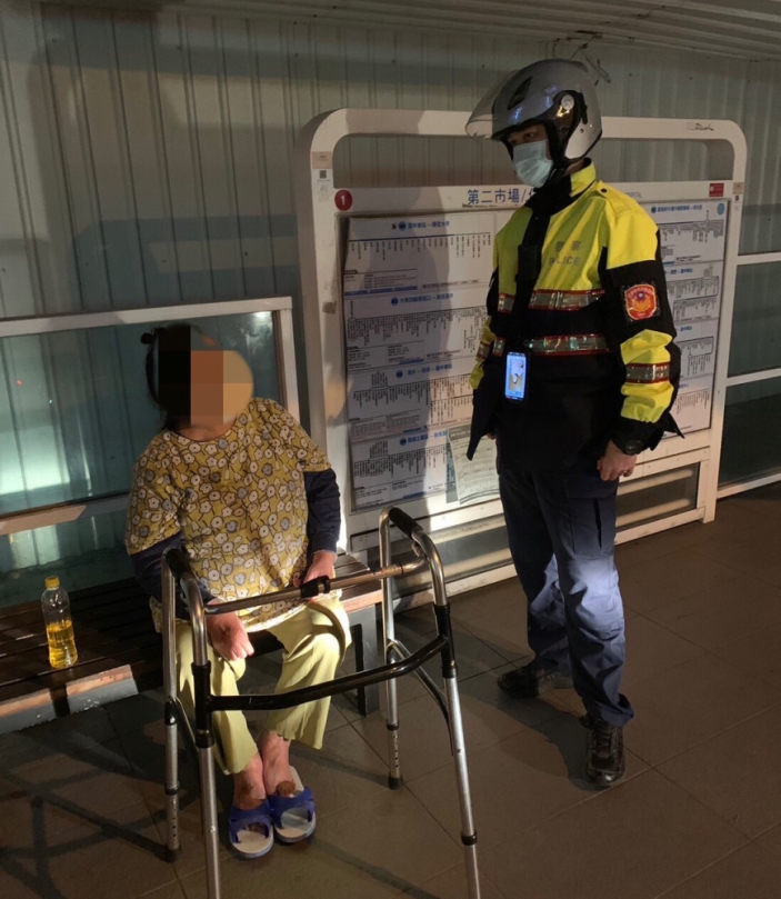 老翁久病纏身想不開  霧峰警急救命