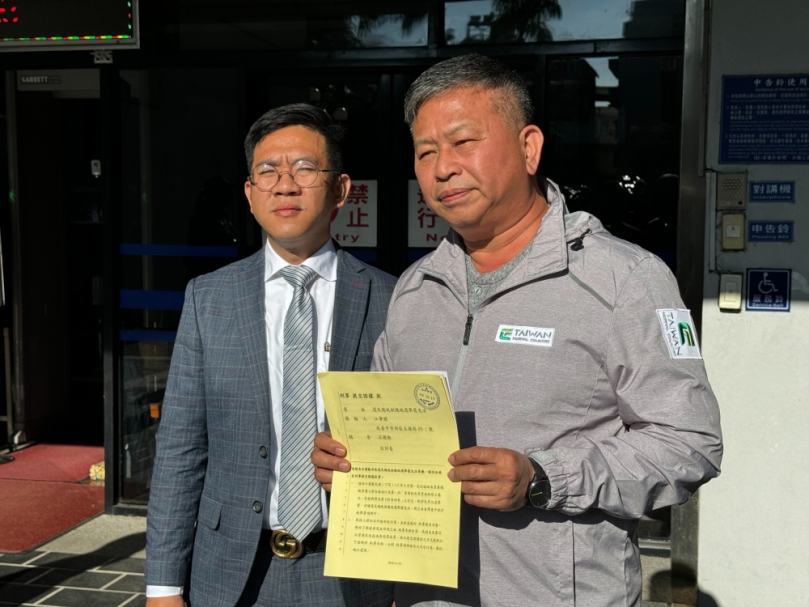 立法委員參選人江肇國委由黨部主委李天生及律師遞交刑事提交證據狀