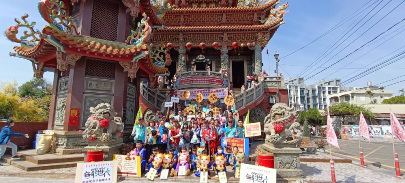 彰化家扶結合埔鹽鄉順澤宮，舉辦「義賣元宵節燈籠」記者會。（照片家扶提供）