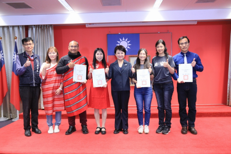 台中4校勇奪教育部教學卓越獎 1金3銀  市長盧秀燕頒獎表揚獲獎學校