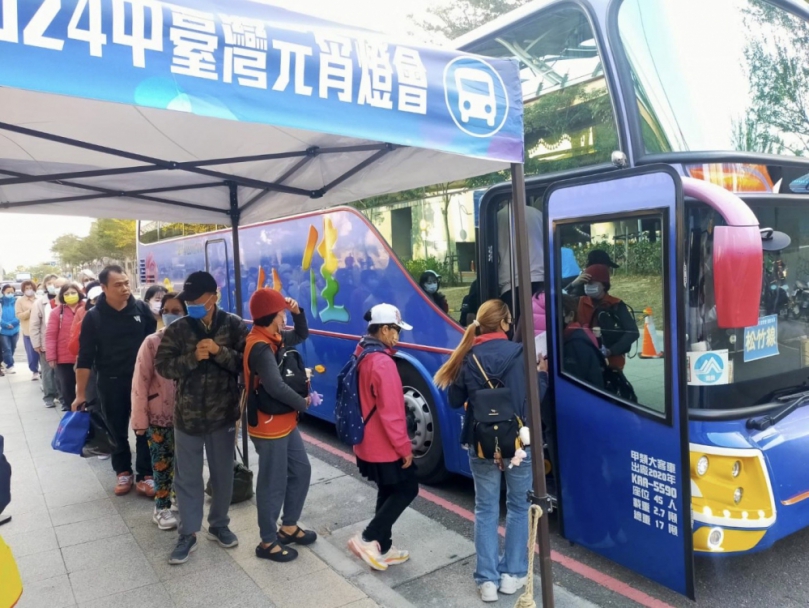 中台灣元宵燈會延長3天   228假日接駁車同步提供服務