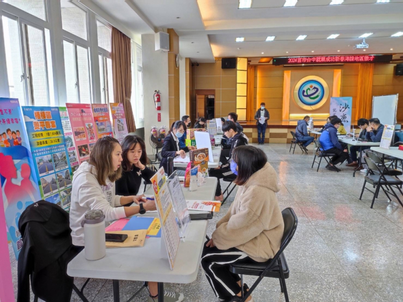 中市府海線梧棲徵才  助高齡婦女好就業