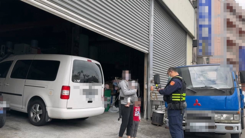 外出倒垃圾返家小孩竟憑空不見  太平警獲報速找回