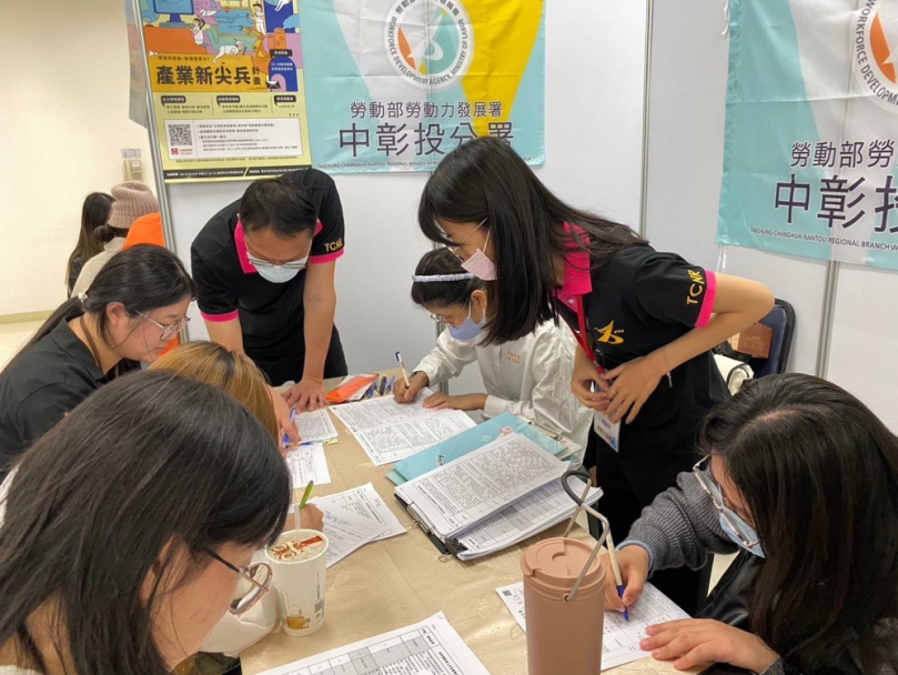 中彰投區大專校園徵才開跑  上千家企業提供2萬職缺讓新鮮人搶先卡位