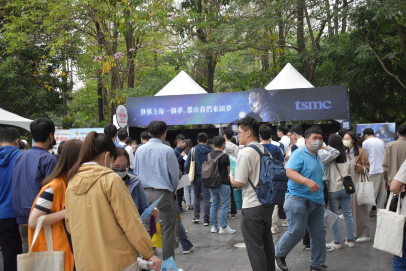 中市首場就業博覽會3月23日登場  釋6800個職缺、薪資上看10萬元！