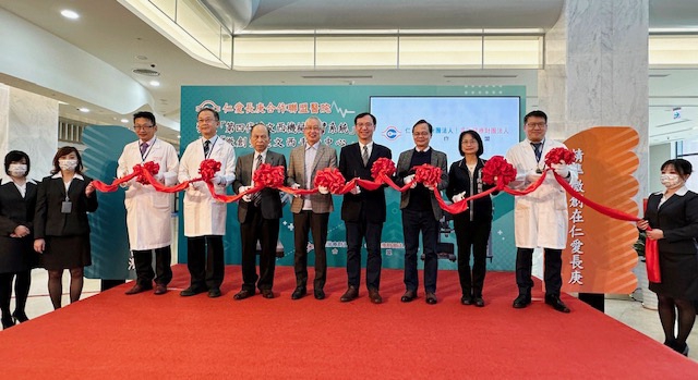 長庚第四代達文西在中台灣  精準微創在仁愛長庚