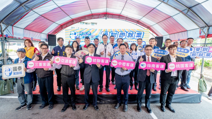 桃市全台首創　大客車駕駛受訓即就業開訓