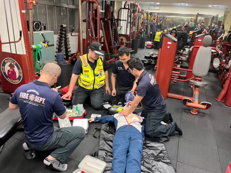 即刻救援！中市消防「雙軌派遣」攜手熱心民眾立大功