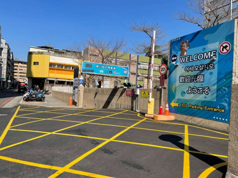 台中市西區柳川地下停車場華麗轉身  看電影、逛夜市停車好方便